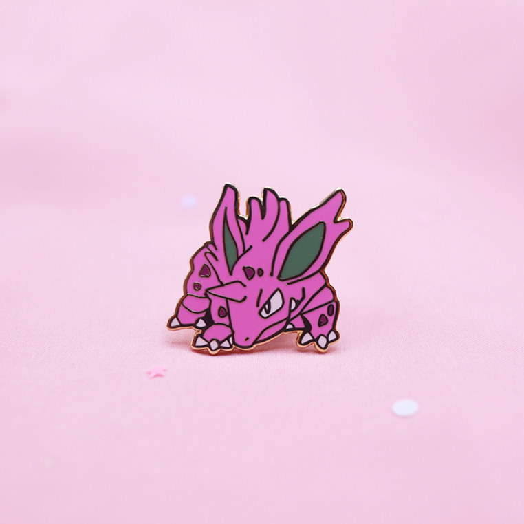 033 NIDORINO ENAMEL PIN [MINI MONSTERS] [POKEDEX PROJECT]