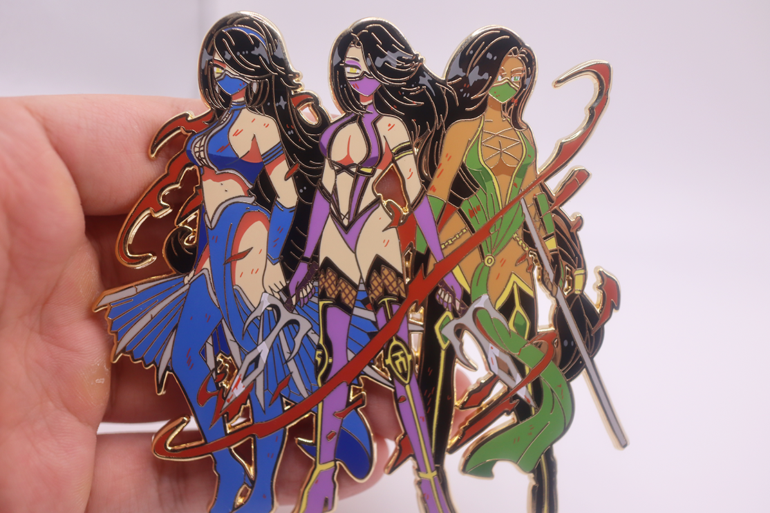 MK QUEENS ENAMELPIN [BGRADE]