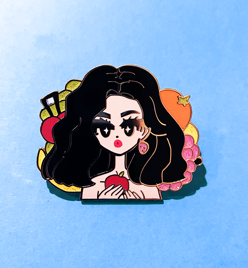 POP GIRL MARINA FROOT ENAMEL PIN [GOLD]