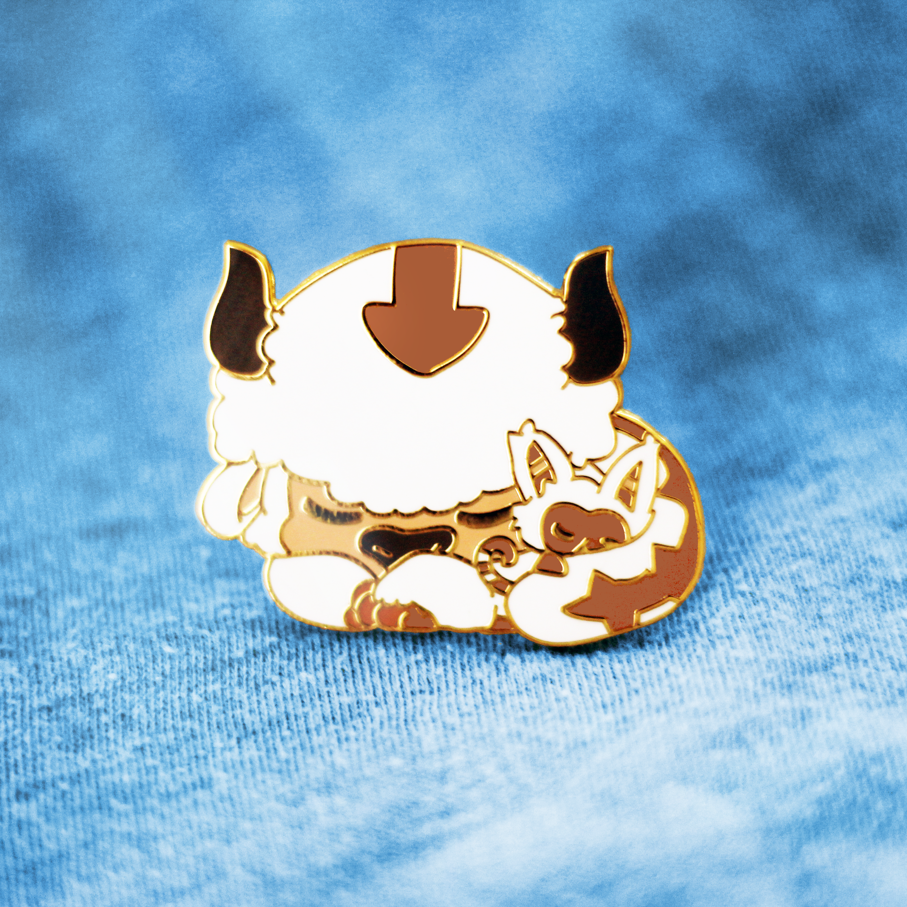 APPA &amp; MOMO ENAMEL PIN [AVATAR]